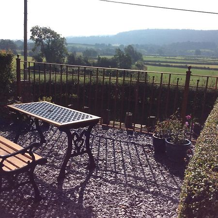 Tan Y Graig Bed & Breakfast Meifod Exterior foto